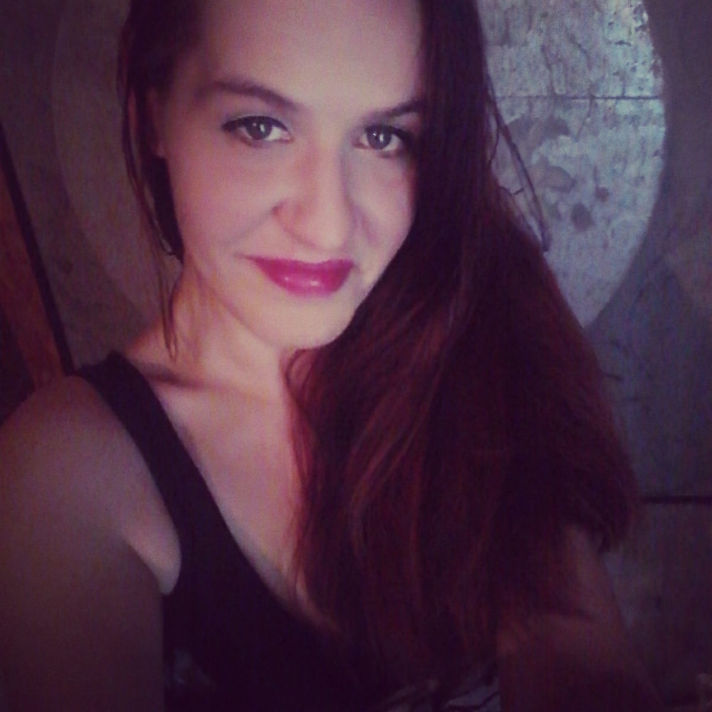 Meet your Posher, Alexandra